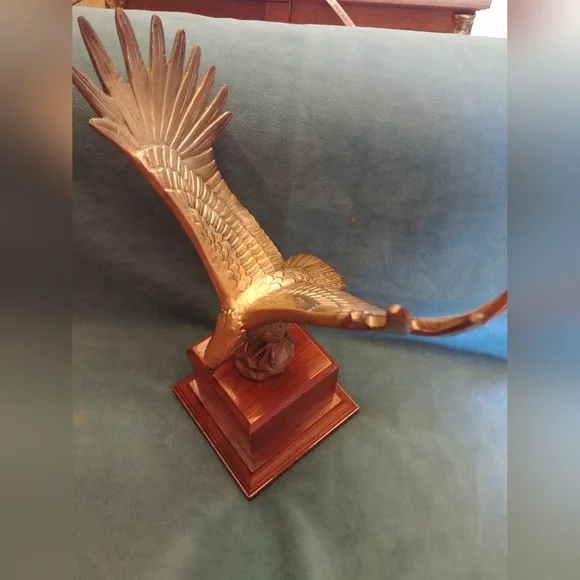 Eagle Decorative Figurine